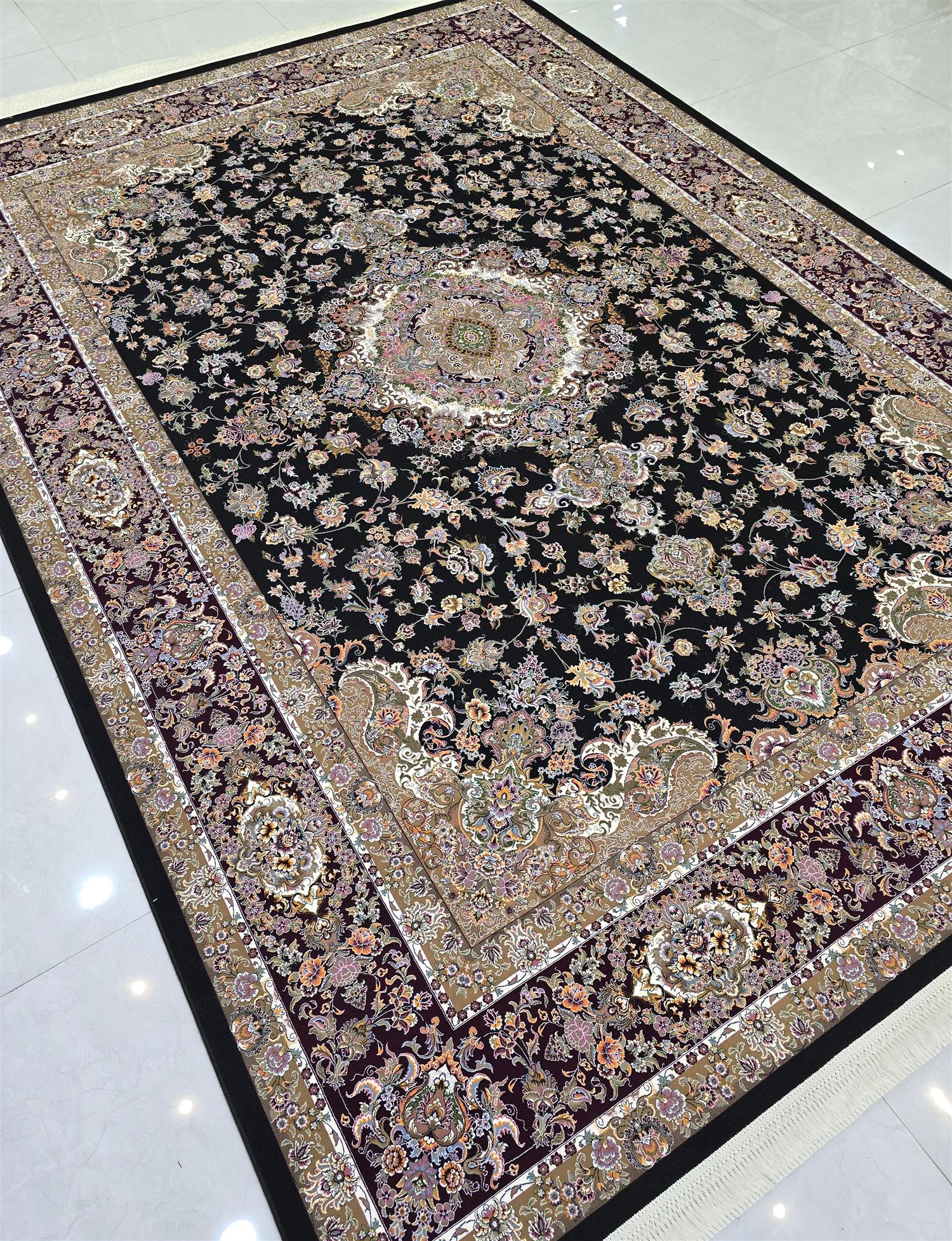 خطیبی سرمه ای